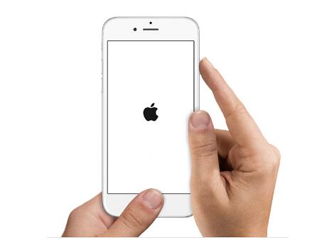 iPhone手机冻关机怎么办？iPhone“复活”方法